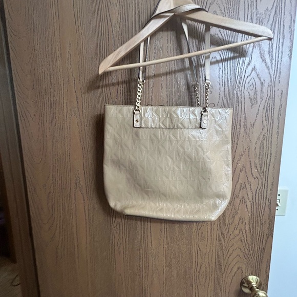 MK purse - Picture 2 of 2